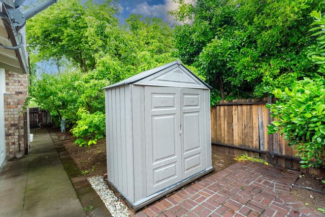 5238 Shelato Way, Carmichael, CA 95608