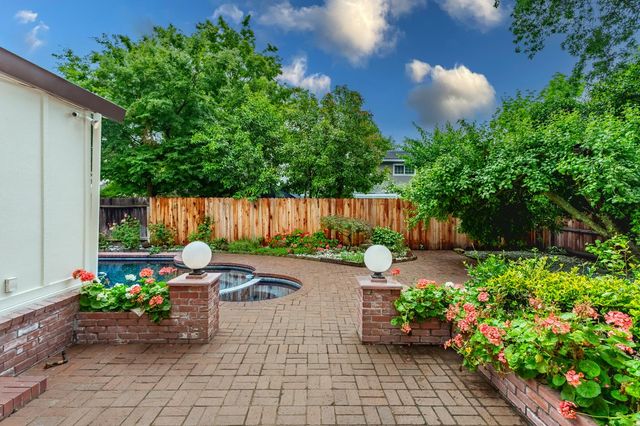 5238 Shelato Way, Carmichael, CA 95608