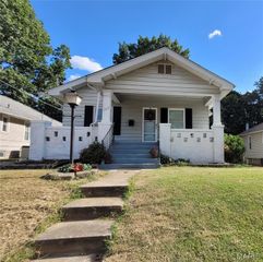 3303 Jackson Street, Alton, IL 62002