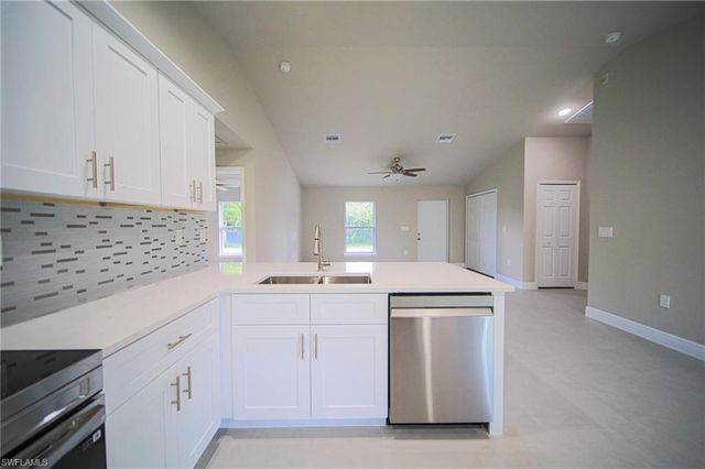 319 Hermosa AVE, Lehigh Acres, FL 33974