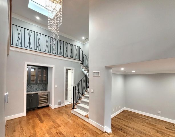 86 Sugarberry Circle, Houston, TX 77024