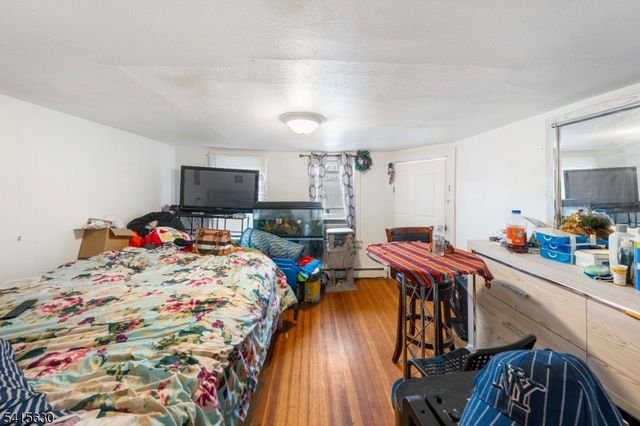 229 Marshall St, Elizabeth City, NJ 07206