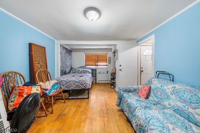 229 Marshall St, Elizabeth City, NJ 07206