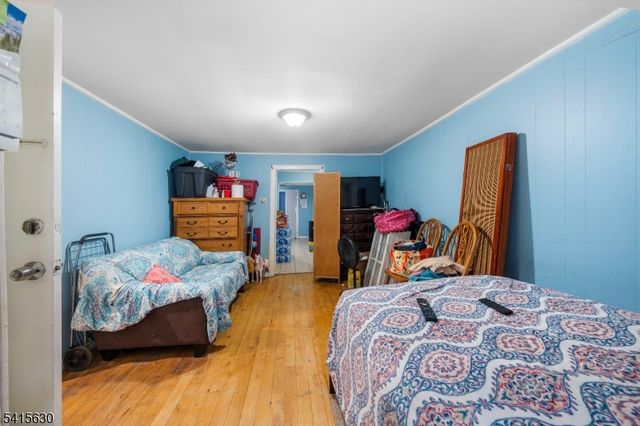 229 Marshall St, Elizabeth City, NJ 07206