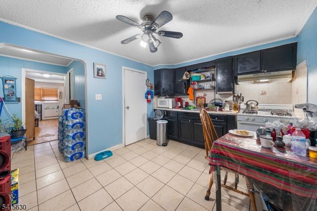 229 Marshall St, Elizabeth City, NJ 07206