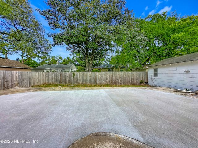 3347 SYLVIA Street, Jacksonville, FL 32207