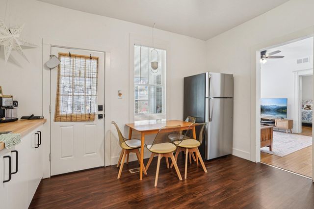 587 Cook Avenue E, Saint Paul, MN 55130