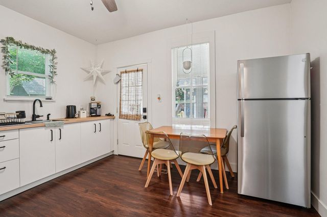 587 Cook Avenue E, Saint Paul, MN 55130