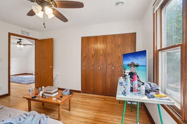 587 Cook Avenue E, Saint Paul, MN 55130