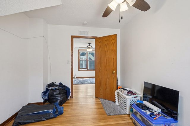 587 Cook Avenue E, Saint Paul, MN 55130