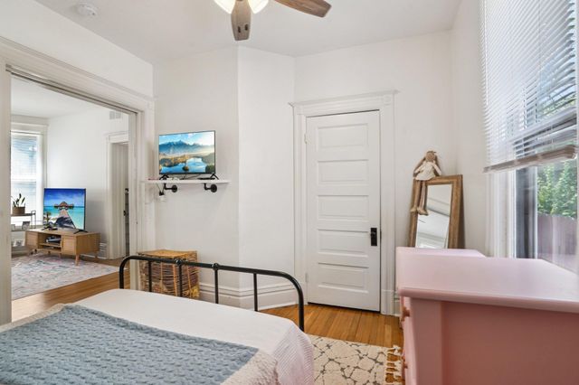 587 Cook Avenue E, Saint Paul, MN 55130