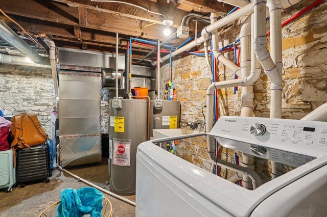 587 Cook Avenue E, Saint Paul, MN 55130