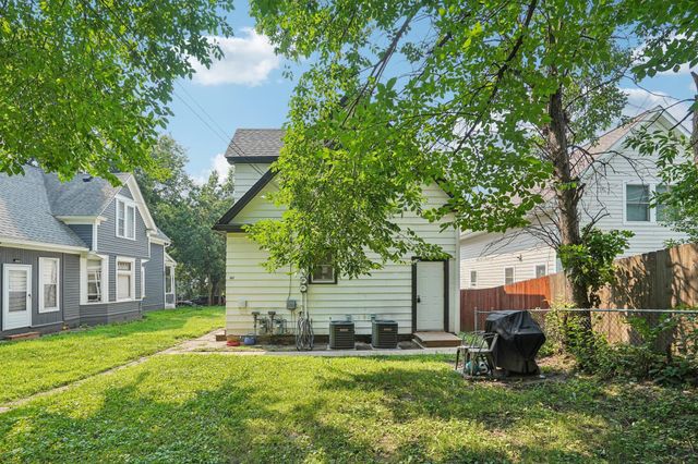 587 Cook Avenue E, Saint Paul, MN 55130