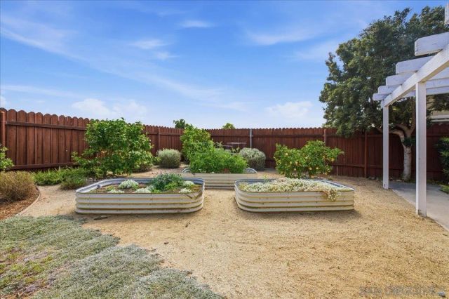 7843 Jade Coast Rd., San Diego, CA 92126