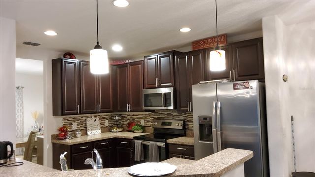 355 GRANADA BOULEVARD, Davenport, FL 33837