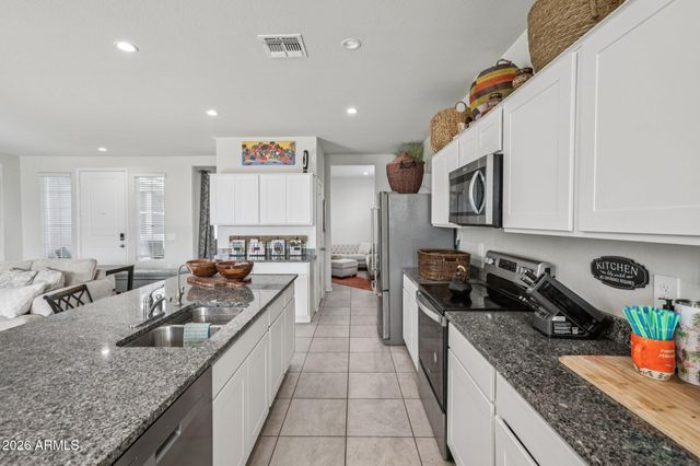36203 W SAN ALVAREZ Avenue W, Maricopa, AZ 85138