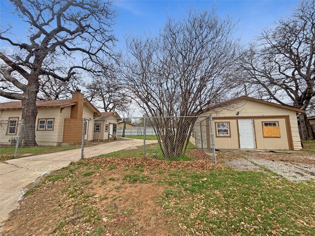 6029 Plant Avenue, Fort Worth, TX 76112