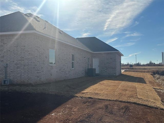 29763 Jade Street, Cashion, OK 73016