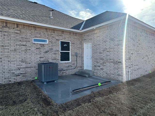 29763 Jade Street, Cashion, OK 73016