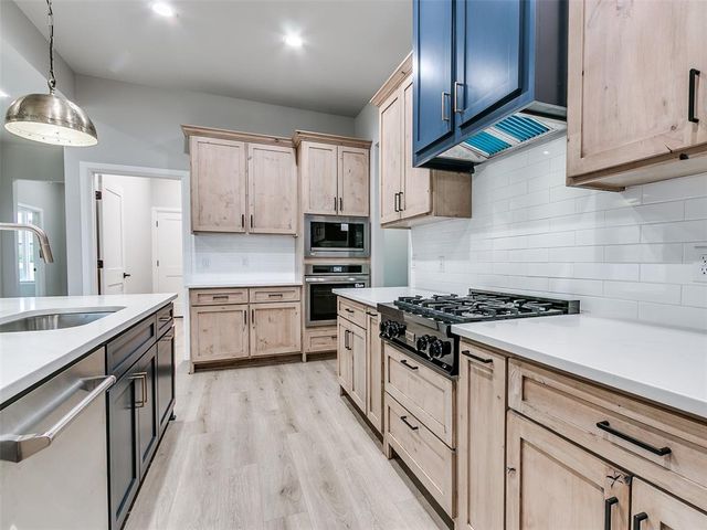 29763 Jade Street, Cashion, OK 73016