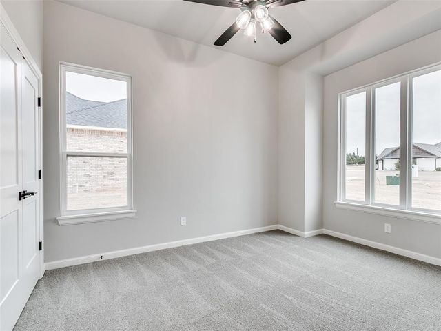 29763 Jade Street, Cashion, OK 73016