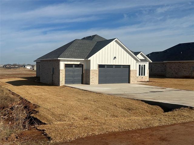 29763 Jade Street, Cashion, OK 73016