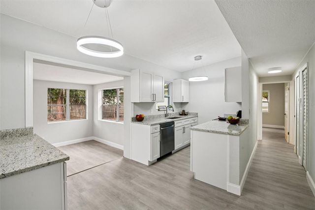 560 E 2ND STREET, Chuluota, FL 32766