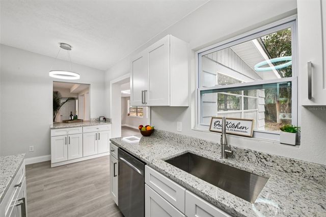 560 E 2ND STREET, Chuluota, FL 32766