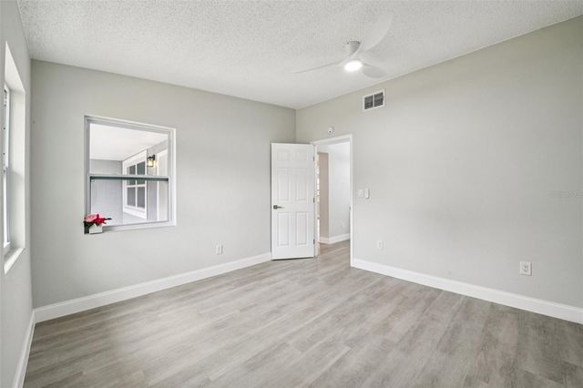 560 E 2ND STREET, Chuluota, FL 32766