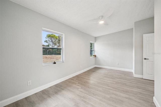 560 E 2ND STREET, Chuluota, FL 32766