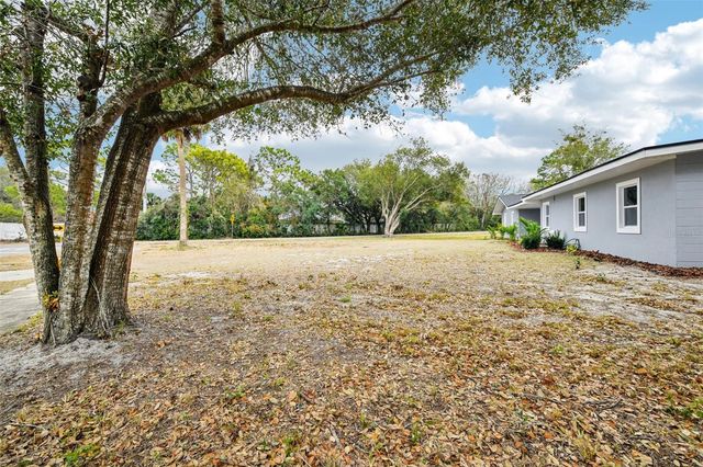 560 E 2ND STREET, Chuluota, FL 32766