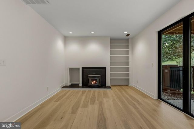 5530 VANTAGE POINT RD, Columbia, MD 21044
