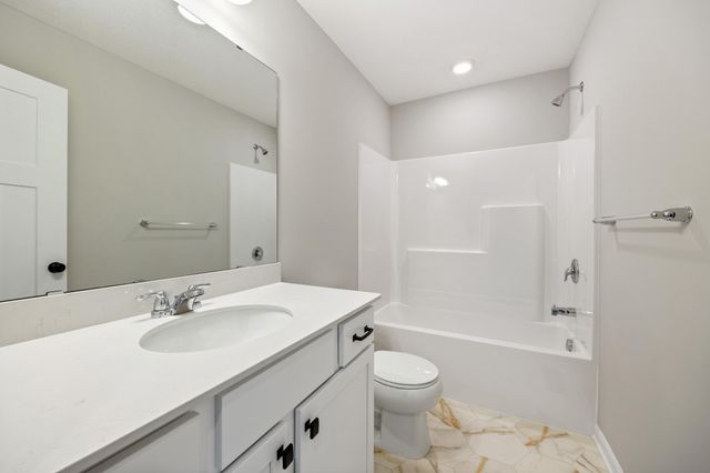 1536 Trellis Lane, West Saint Paul, MN 55118