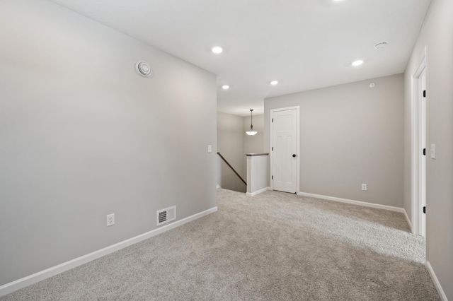 1536 Trellis Lane, West Saint Paul, MN 55118