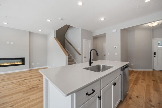 1536 Trellis Lane, West Saint Paul, MN 55118