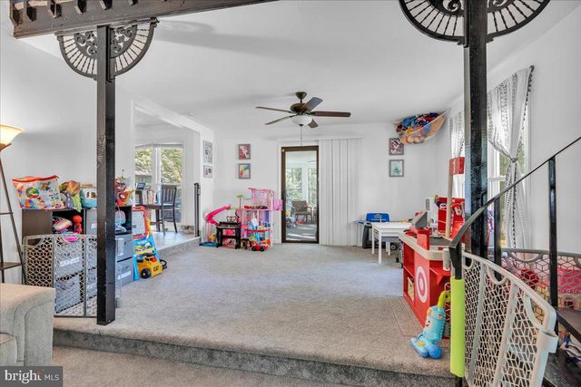 203 GEORGETOWN RD, Blackwood, NJ 08012
