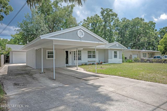 5618 MILMAR Drive S, Jacksonville, FL 32207