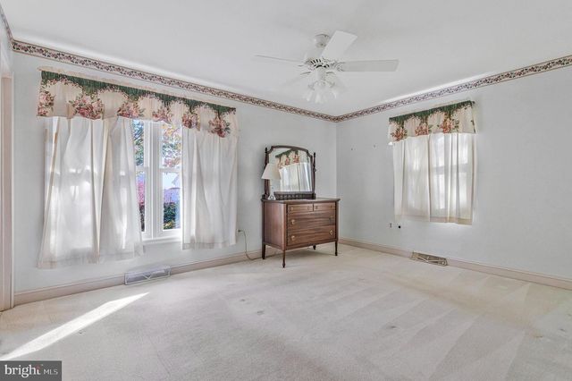 12805 BAY DR, Lusby, MD 20657