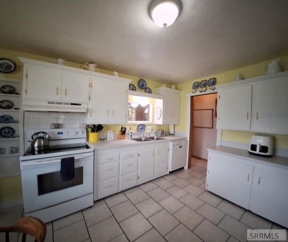 163 Hwy 28, Salmon, ID 83467