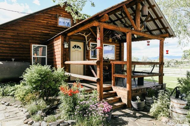 163 Hwy 28, Salmon, ID 83467