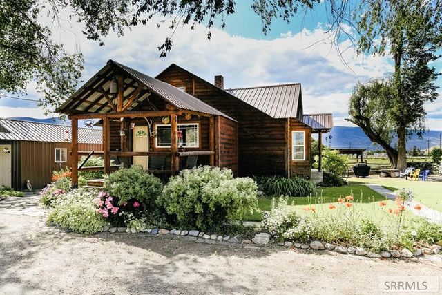 163 Hwy 28, Salmon, ID 83467