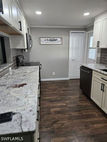 114 Elise DR, Fort Myers, FL 33908