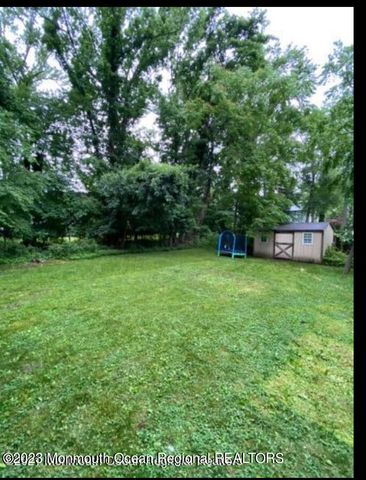 437 Redmond Avenue, Oakhurst, NJ 07755
