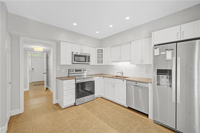 10 Plantation Drive NE, Atlanta, GA 30324