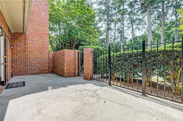 10 Plantation Drive NE, Atlanta, GA 30324