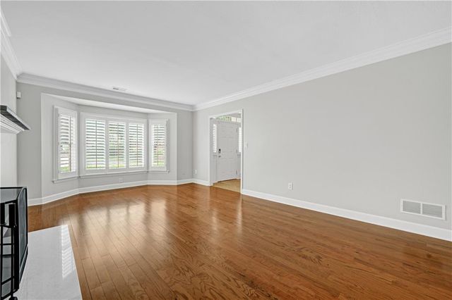 10 Plantation Drive NE, Atlanta, GA 30324