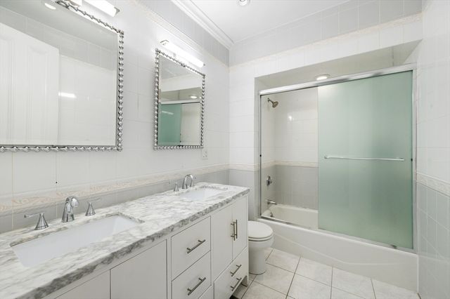 365 Beacon St, Boston, MA 02116