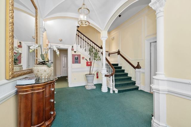 365 Beacon St, Boston, MA 02116