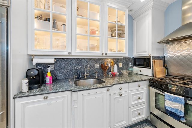 365 Beacon St, Boston, MA 02116