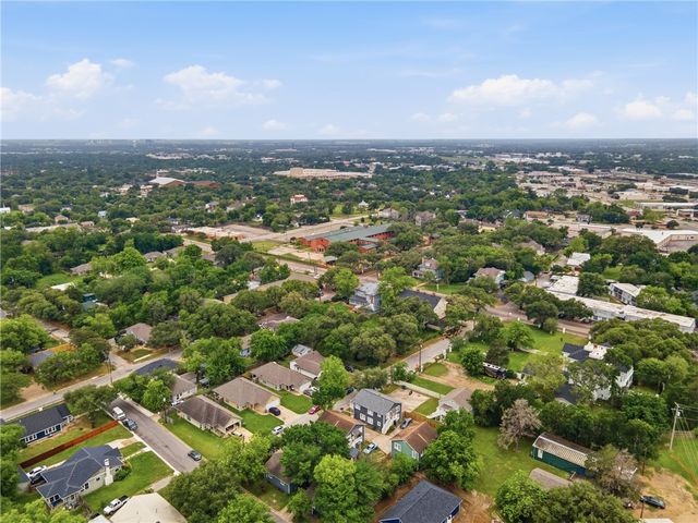 404 Hill Street, Bryan, TX 77803